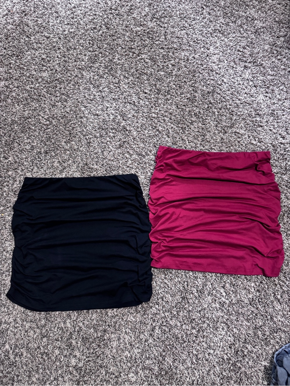 SHEIN Scrunched Elastic-Waisted Skirts (2ct) - black & red